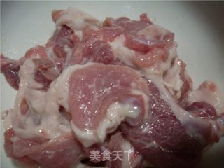 星月私房菜---独具自贡特色的水煮肉片的做法步骤：2