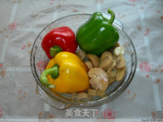 彩椒口蘑的做法步骤：2