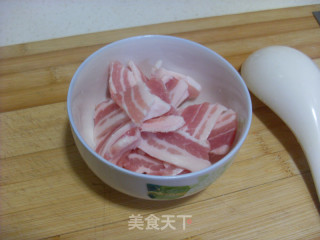 蘑菇炒肉片的做法步骤：3