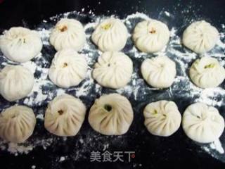 分享从第一次开始做包子的心得--素三彩香包的做法步骤：6