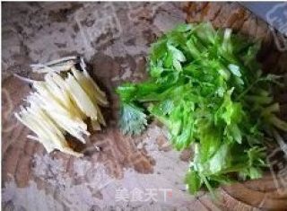开胃酸辣薯粉丝的做法步骤：3