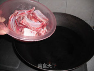 养颜养胃香粥——鱿鱼排骨粥的做法步骤：5
