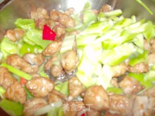火鸡肉段的做法步骤：2