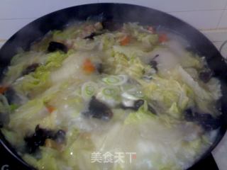 冬天暖身的炖白菜的做法步骤：2