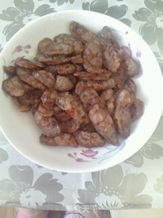 简单又美味的腊肠炒饭的做法步骤：3