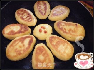 玉米锅贴饼子的做法步骤：3