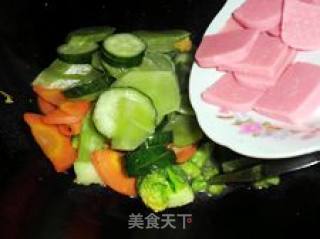 受欢迎的-----时尚百搭菜的做法步骤：4
