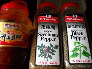 鸭血炖豆腐的做法步骤：2