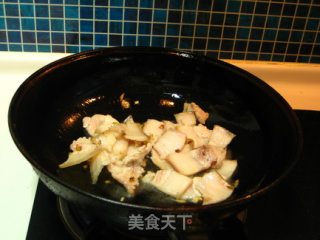 猪肉酸菜炖粉条的做法步骤：5