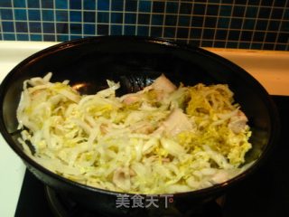 猪肉酸菜炖粉条的做法步骤：5