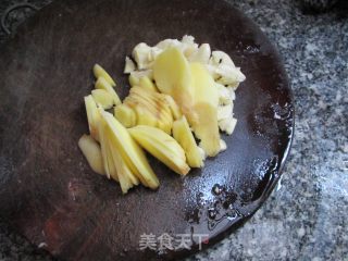 自制简易家庭牛腩的做法步骤：2