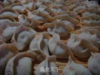 猪肉白菜蒸饺的做法步骤：2