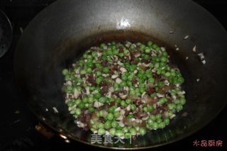 蛋卷腊味八宝饭的做法步骤：2
