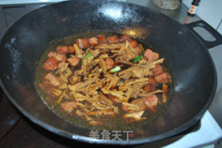 笋干红烧肉的做法步骤：2