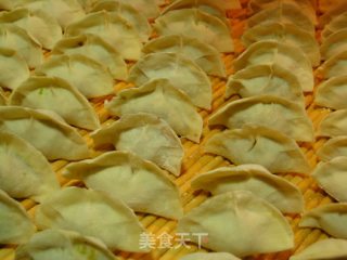 白菜三鲜水饺的做法步骤：5
