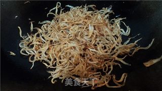 鱼干小炒的做法步骤：2