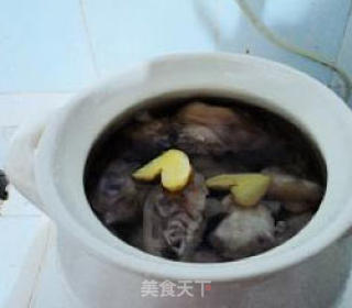 黄豆炖猪脚的做法步骤：2