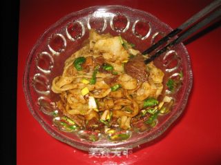 油泼面的做法步骤：2