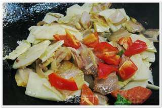 腊肉冬笋的做法步骤：2