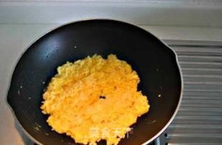 可口蛋炒饭的做法步骤：2