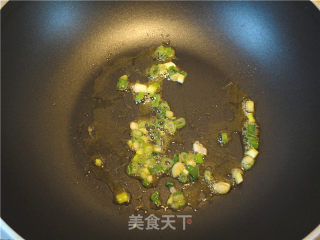 腊肉炸酱面的做法步骤：3