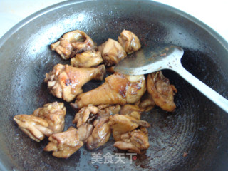 干锅鸡腿的做法步骤：2