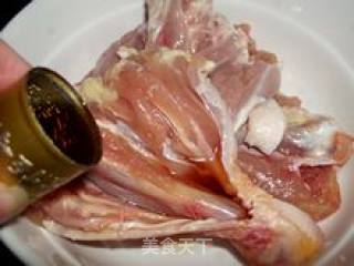 微波炉大鸡腿的做法步骤：2