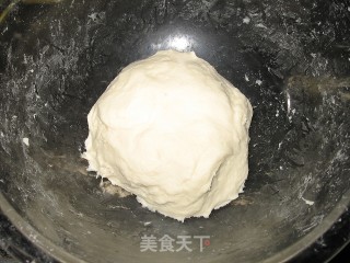 酸菜猪肉馅饼的做法步骤：2