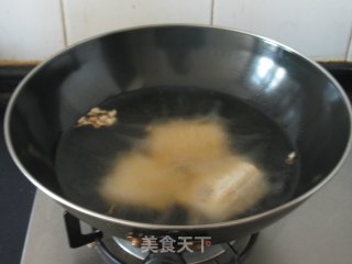 炸带鱼的做法步骤：2