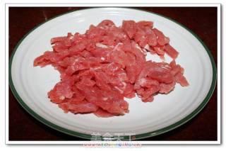 芹菜泡椒炒牛肉的做法步骤：2