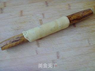 芝麻蛋卷的做法步骤：3