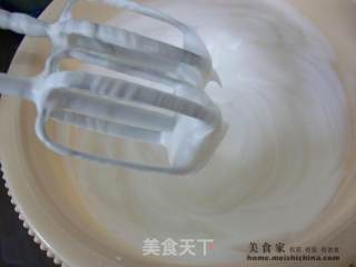 竹炭粉是排毒的靓嘢@@竹炭戚风的做法步骤：5