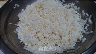 江瑶柱淮山虫草花粥的做法步骤：2