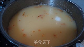 江瑶柱淮山虫草花粥的做法步骤：2