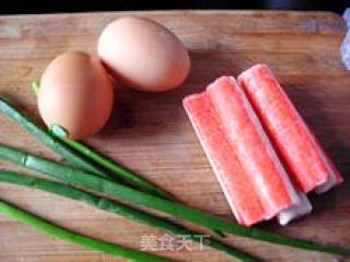 蟹棒鸡蛋汤的做法步骤：2