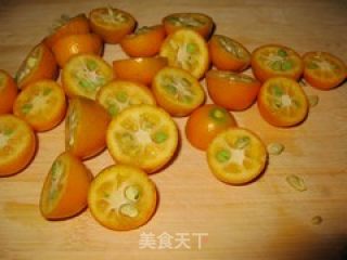 蜜饯金桔的做法步骤：2