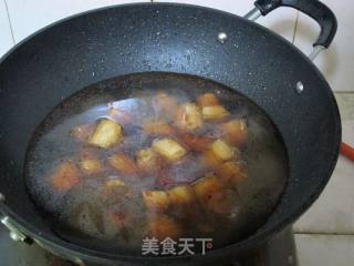 合味鲜：肉烧鱼的做法步骤：4