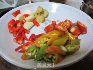 合味鲜：肉烧鱼的做法步骤：4