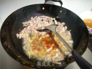 星月私房菜----泡椒木耳炒肉丝的做法步骤：2