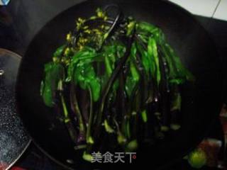 第一次吃紫色的油菜---蒜泥油菜的做法步骤：3