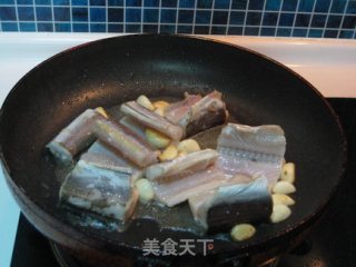 大蒜烧海鳗的做法步骤：5
