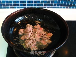 苹果牛肉的做法步骤：5