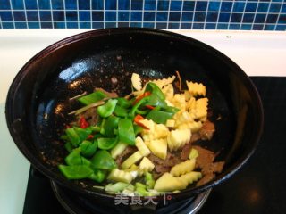 苹果牛肉的做法步骤：5