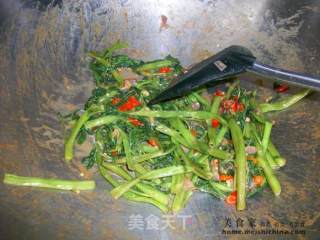 马来风光@@叁峇蕹菜的做法步骤：4