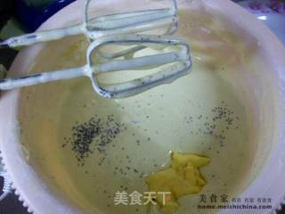 抹茶瑞士卷的做法步骤：5