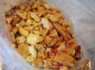 花样爽滑的【皮蛋拌豆腐】的做法步骤：3