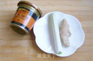 鲁菜中的经典之味——酱焖黄花鱼的做法步骤：4