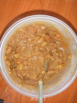 创意早餐—咖喱餐包的做法步骤：2