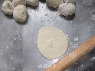 创意早餐—咖喱餐包的做法步骤：2