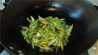 炒米稞丝的做法步骤：2